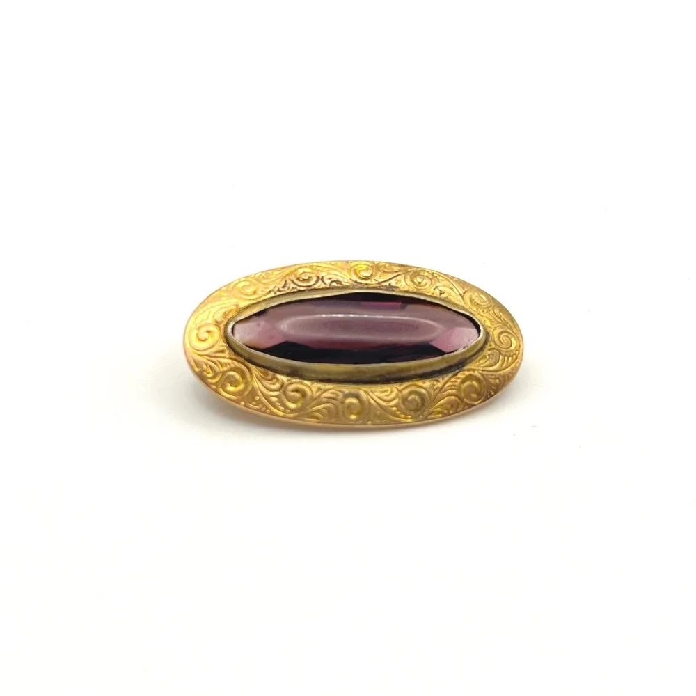 Antique Victorian‎ Purple Glass Gold Tone Oval Etched Scrollwork Brooch Pin